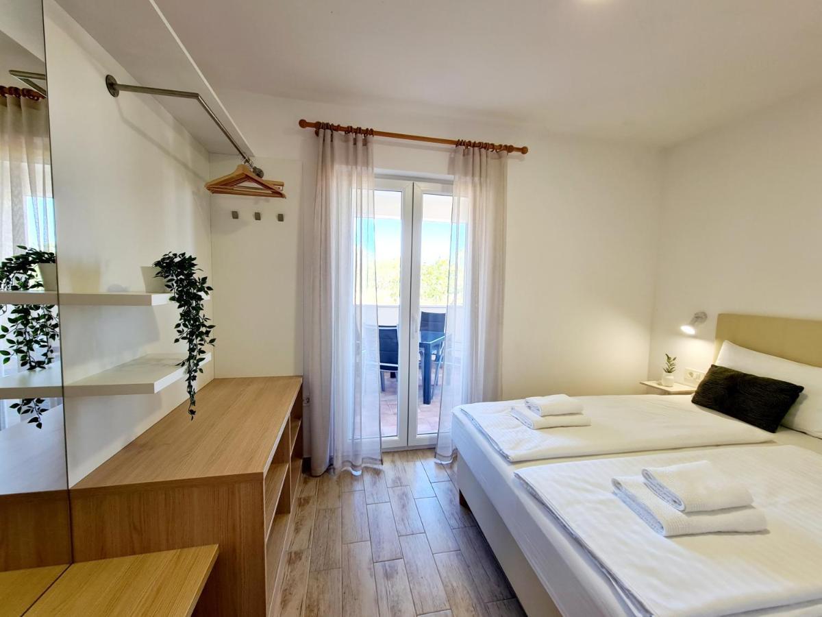 Orkula Apartments Pašman Buitenkant foto