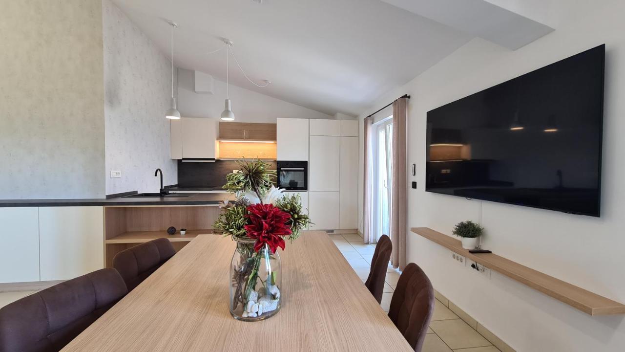Orkula Apartments Pašman Buitenkant foto