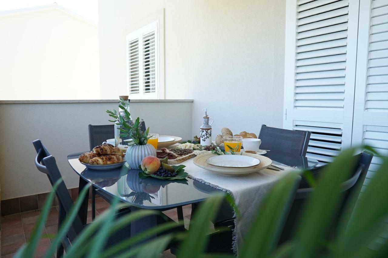Orkula Apartments Pašman Buitenkant foto