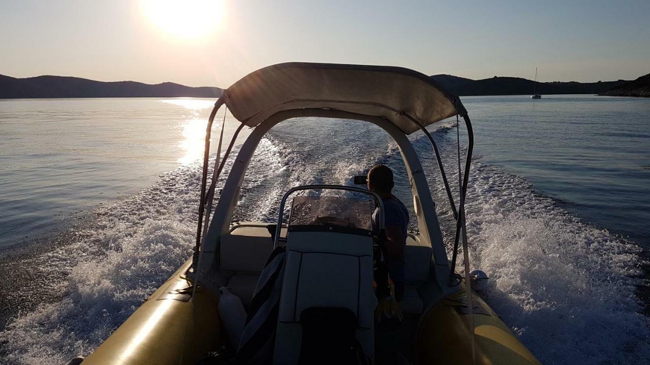 Orkula Apartments Pašman Buitenkant foto