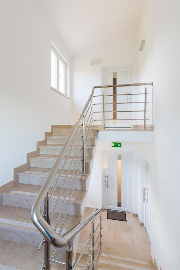 Orkula Apartments Pašman Buitenkant foto